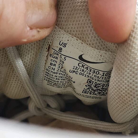 Women's Nike Alphina 5000 Sneakers Sz 8 011455 Gray Synthetic Running Gym Shoes - Picture 7 of 12